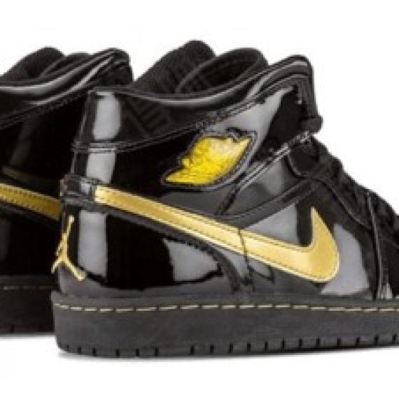 Jordan Air Jordan 1 Retro Black Metallic Gold